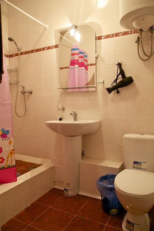 Hôtel West à Kharkiv Extérieur photo